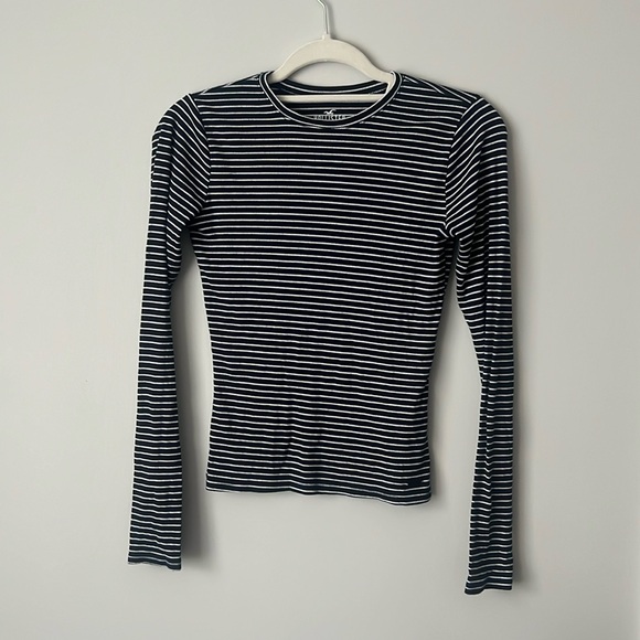 HOLLISTER STRIPED LONG SLEEVE SLIM TEE - Picture 3 of 6